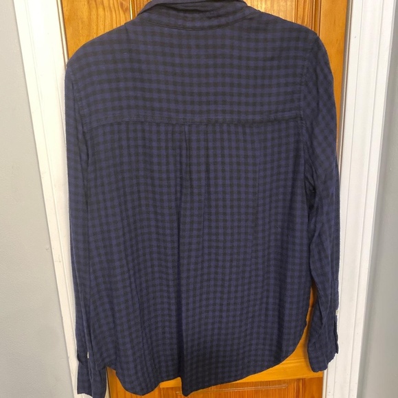 Universal Thread Button Down Top - Picture 2 of 2
